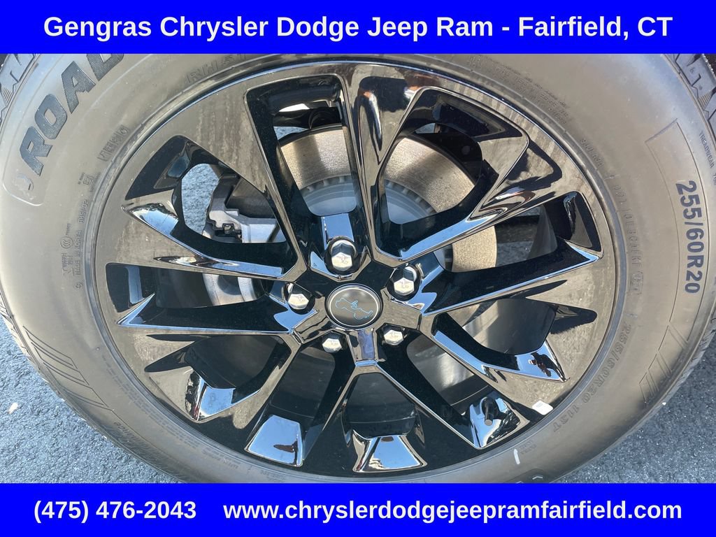 Certified 2025 Jeep Wrangler Unlimited Sahara AWD/4WD image 21