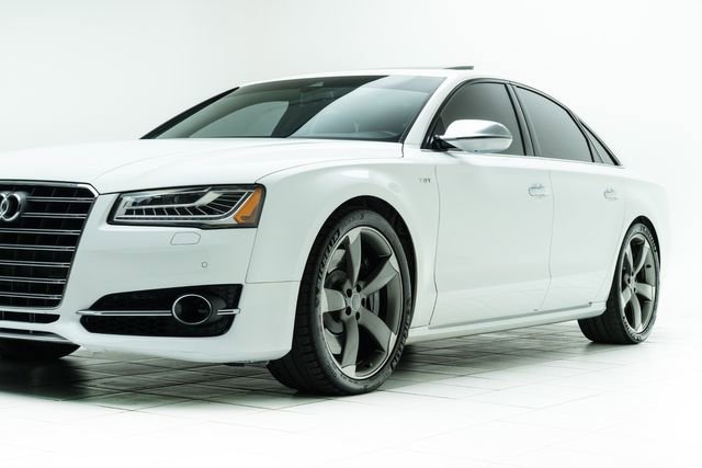 Used 2016 Audi S8 w/ Driver Assistance Package image 9