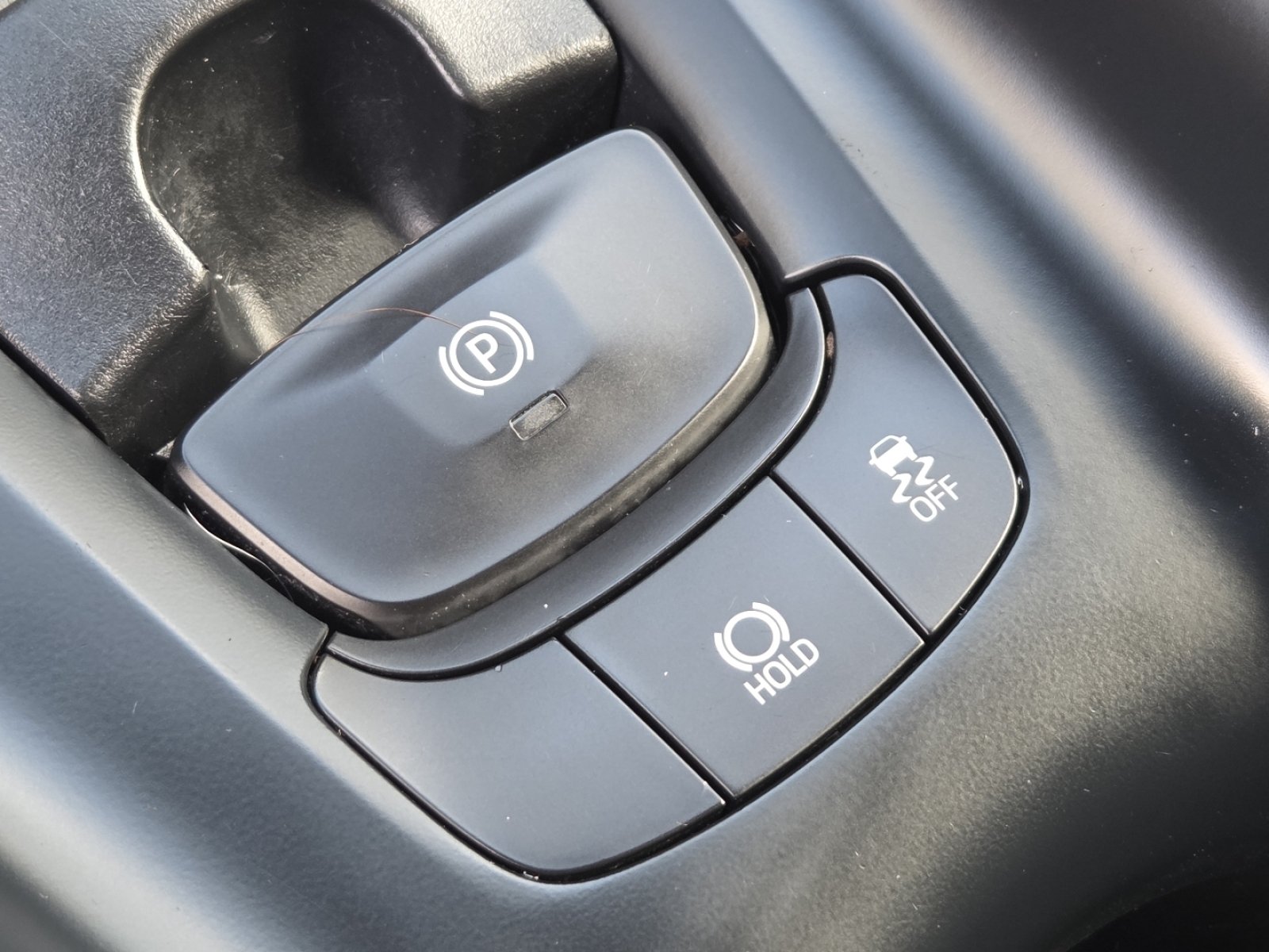 Used 2018 Toyota C-HR XLE FWD image 6