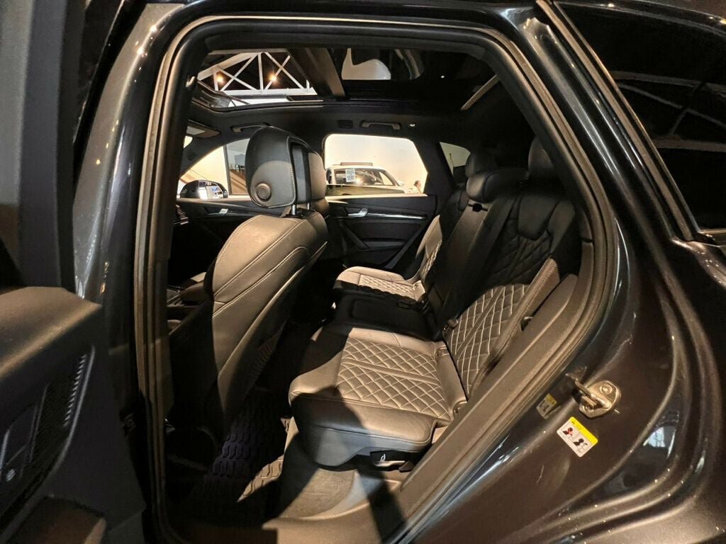 Used 2019 Audi SQ5 Prestige AWD/4WD image 25