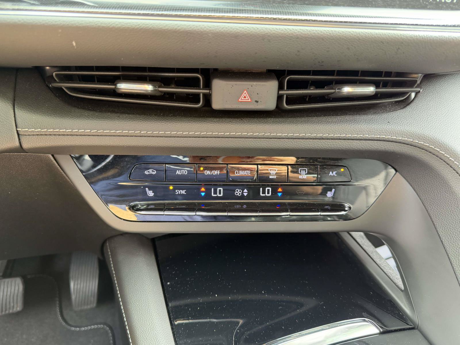 Certified 2023 Buick Envision Essence AWD/4WD image 23