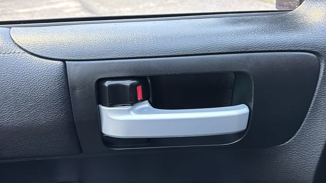 Used 2017 Toyota Tundra SR5 image 9