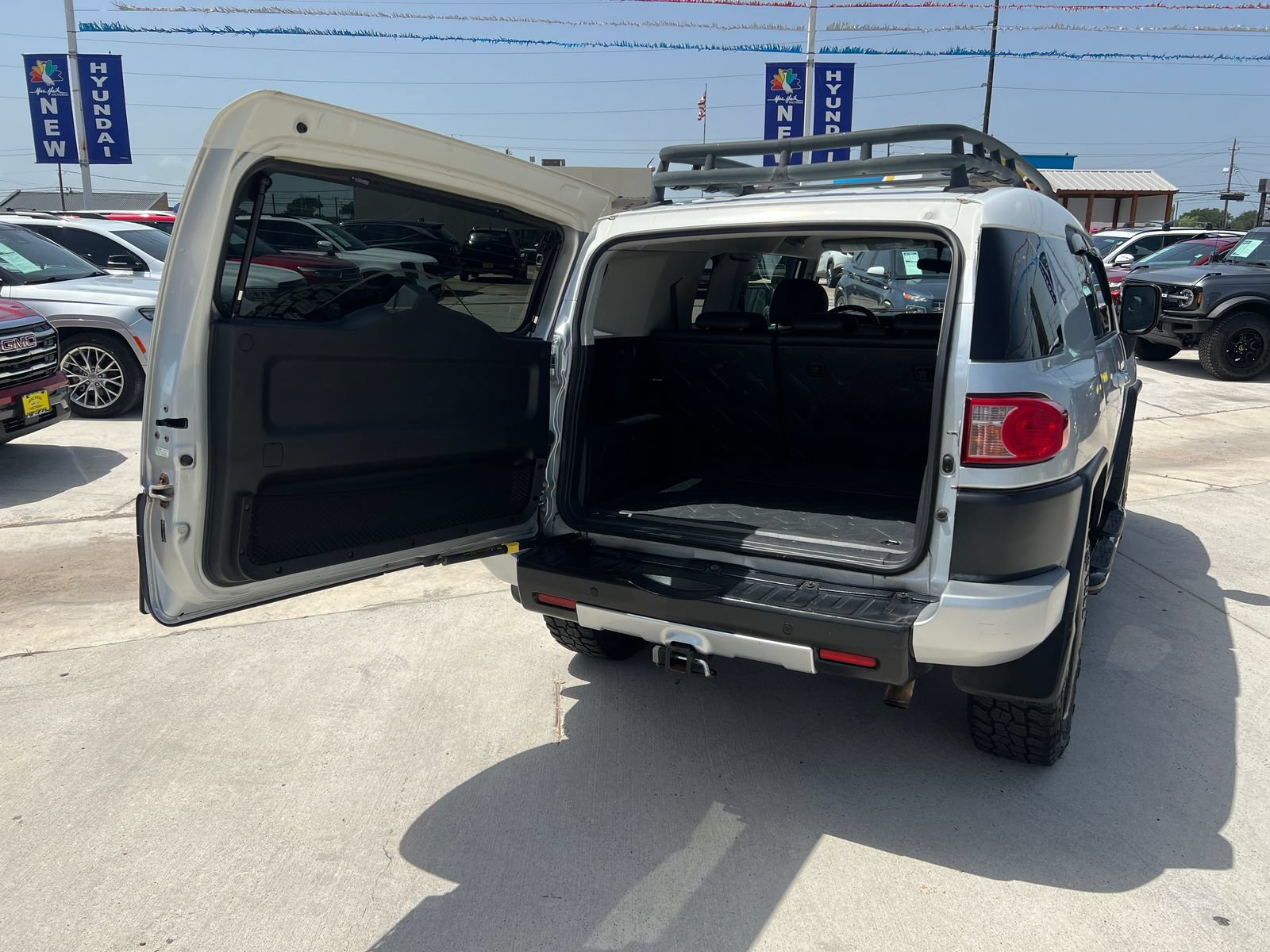 Used 2007 Toyota FJ Cruiser 4WD image 12