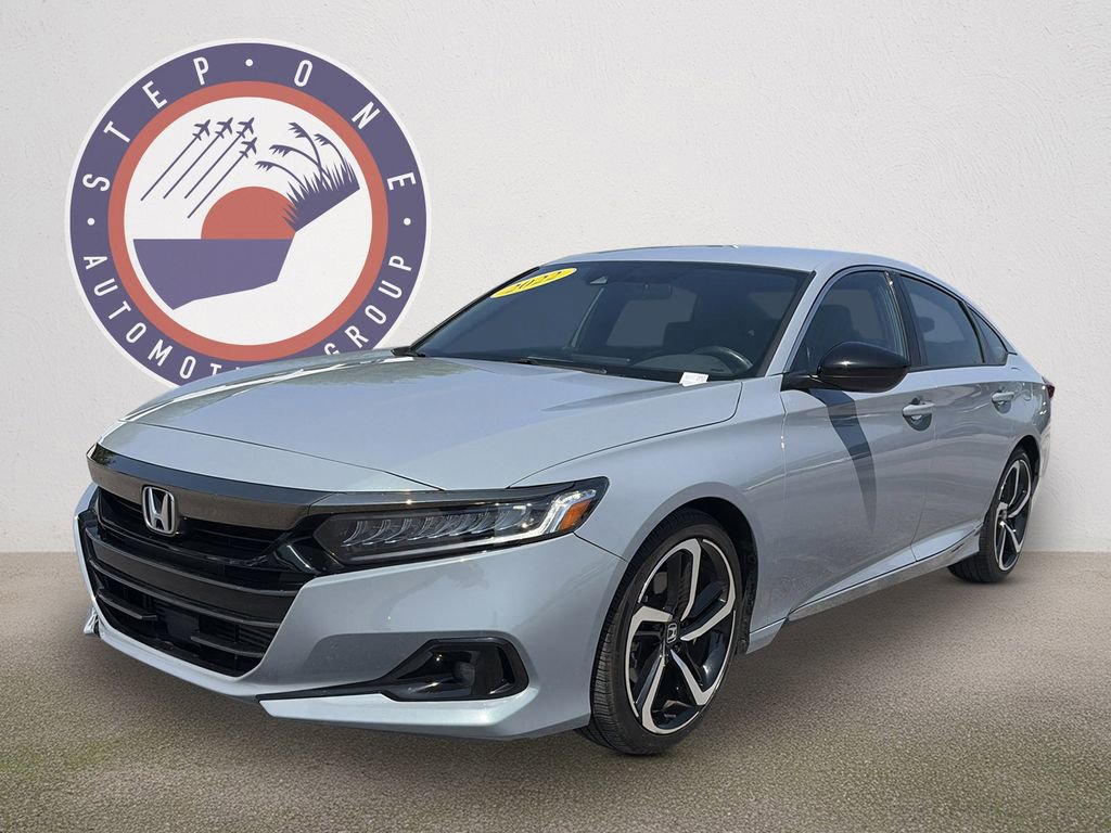 Used 2022 Honda Accord Sport image 2