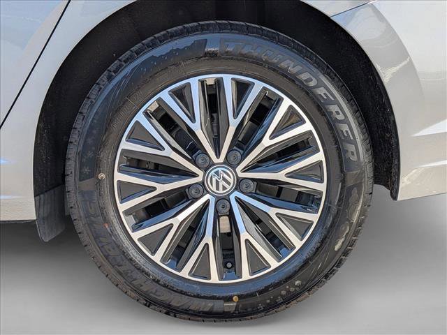 Used 2021 Volkswagen Jetta SE w/ SE Cold Weather Package FWD image 23