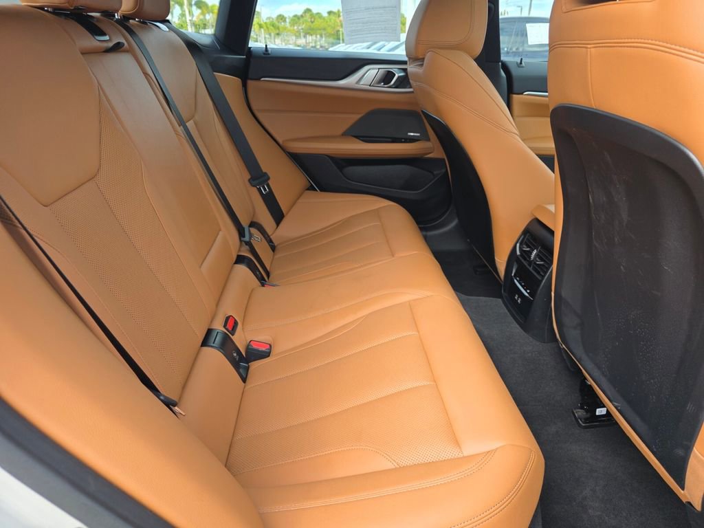 Used 2025 BMW i4 eDrive40 w/ Premium Package image 13