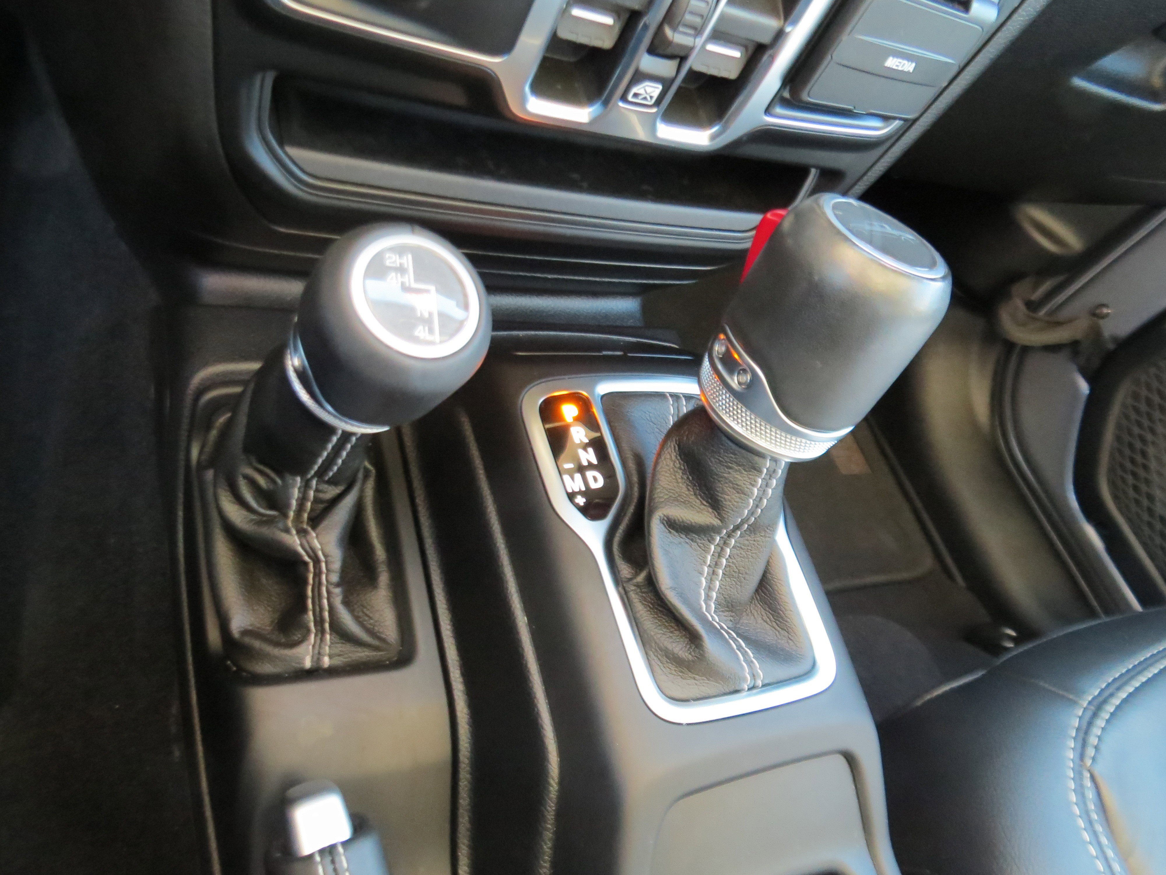 Used 2020 Jeep Gladiator Overland w/ LED Lighting Group image 20