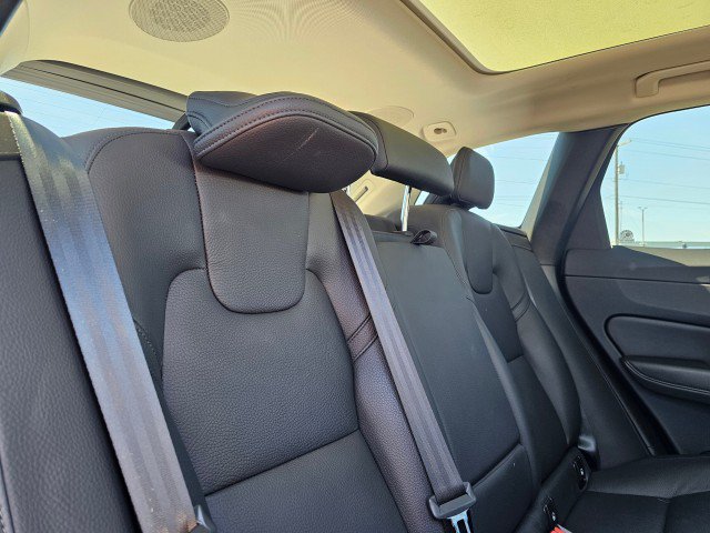 Used 2023 Volvo XC60 B5 Plus AWD/4WD image 14