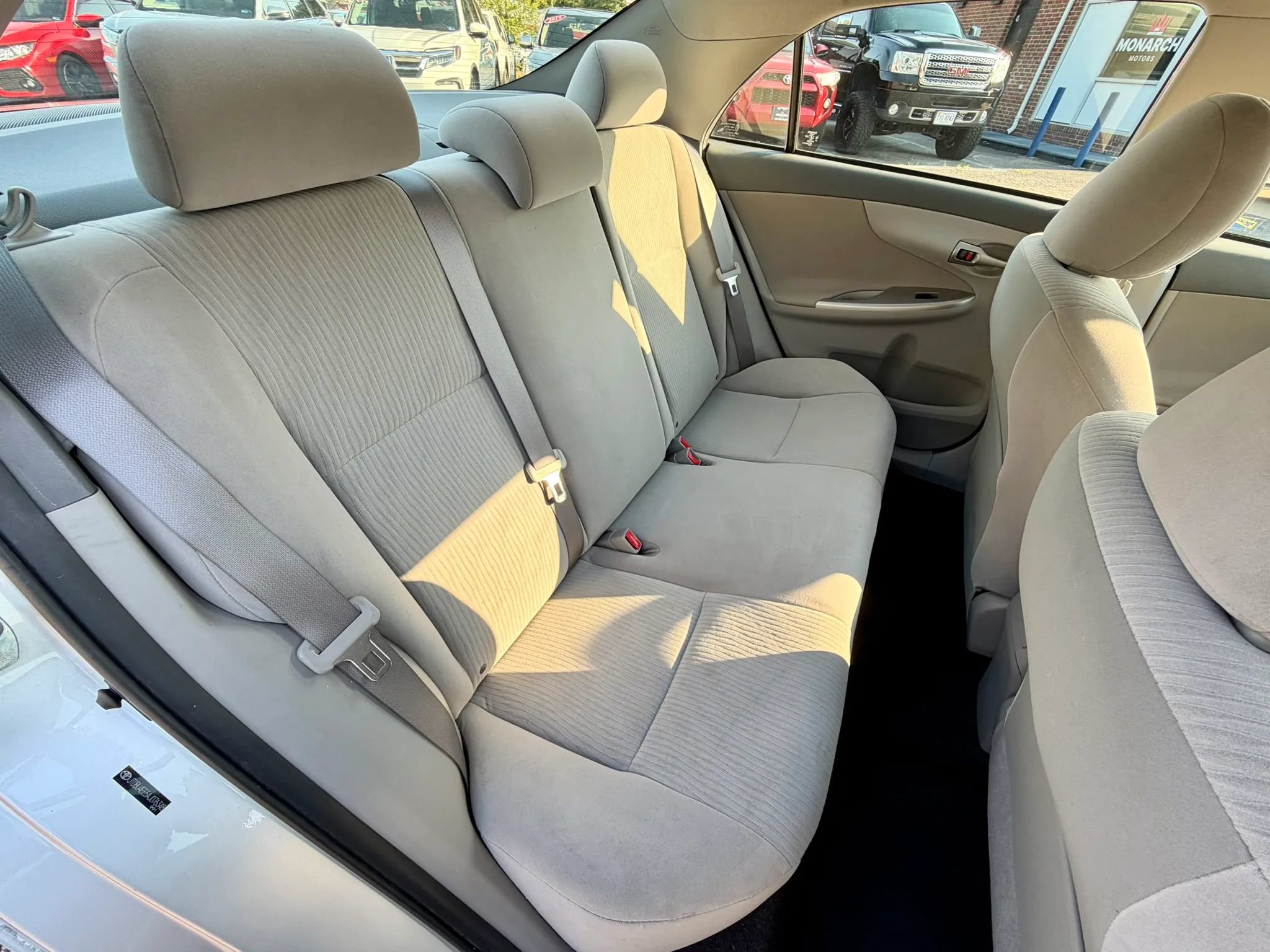 Used 2010 Toyota Corolla LE FWD image 10