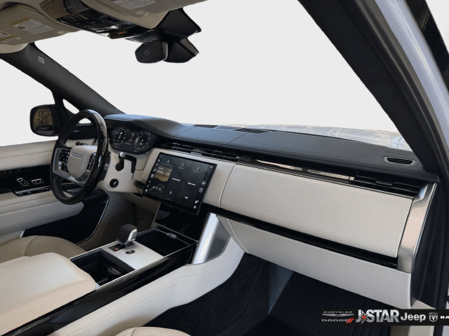 Used 2025 Land Rover Range Rover SE AWD/4WD image 19