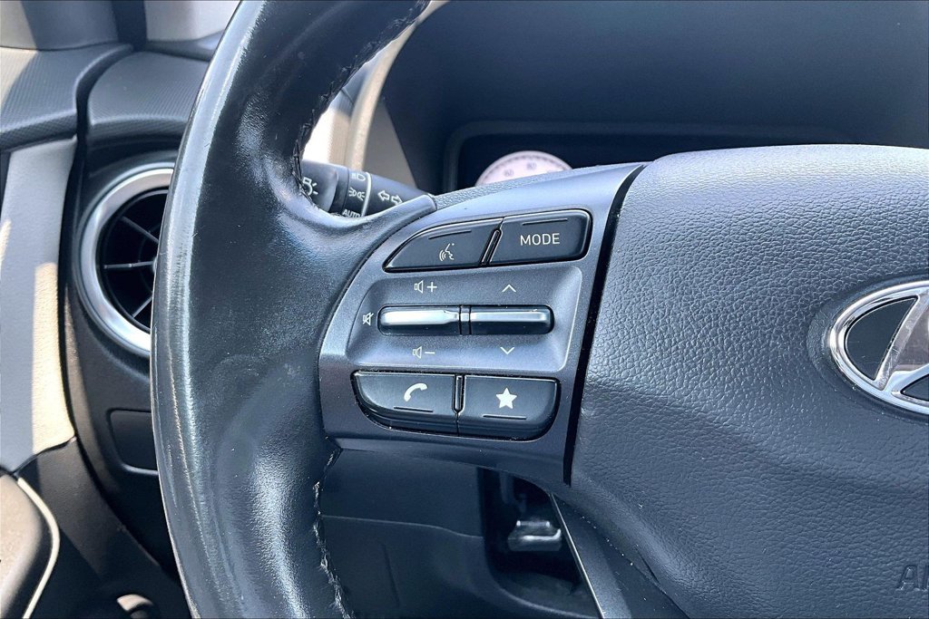Used 2023 Hyundai Kona Limited AWD/4WD image 11