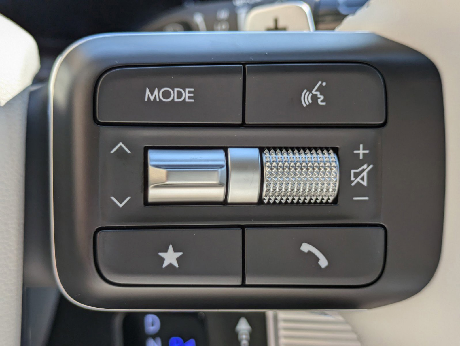 Used 2025 Hyundai Santa Fe Calligraphy FWD image 20