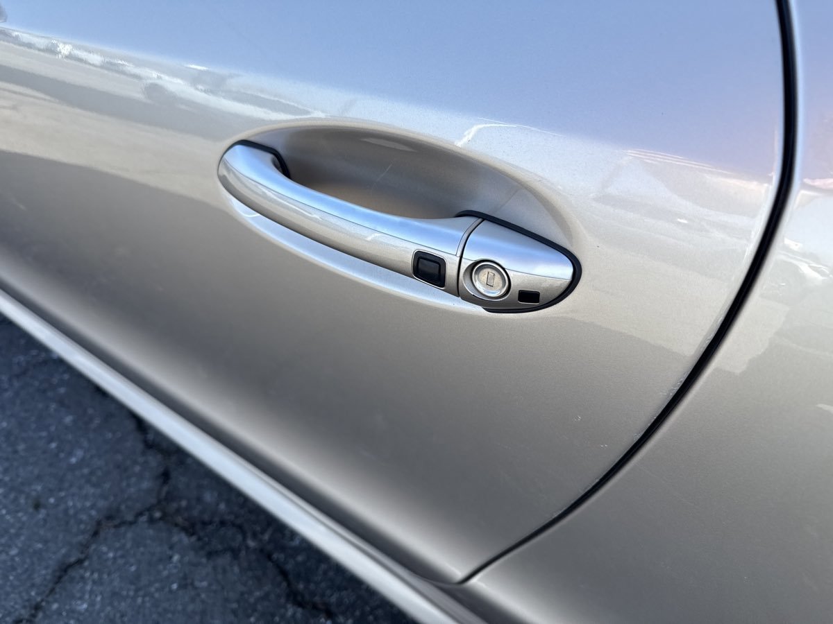 Used 2005 Mercedes-Benz SL 500 image 9