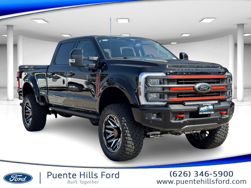 New 2026 Ford F250 Lariat w/ Black Appearance Package