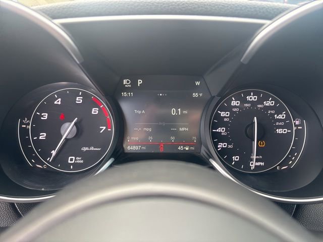 Used 2018 Alfa Romeo Giulia Base image 25