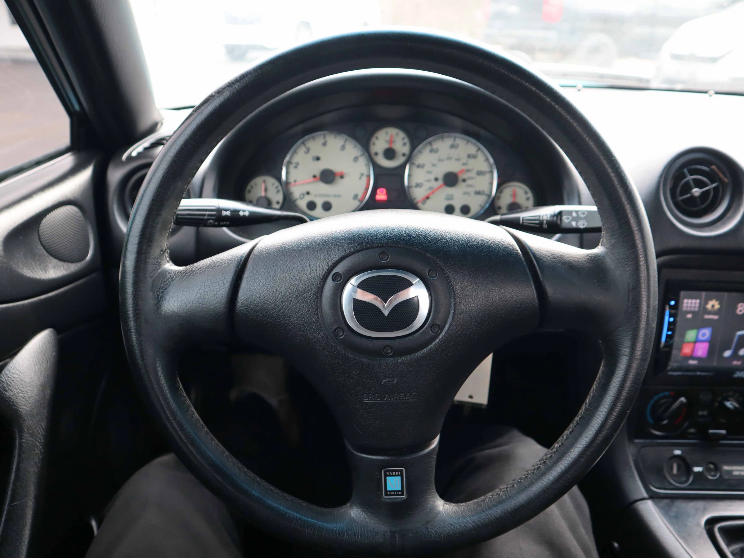 Used 2002 MAZDA MX-5 Miata image 19