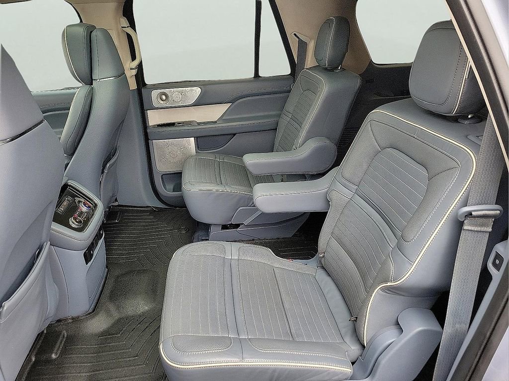 Used 2019 Lincoln Navigator L Black Label AWD/4WD image 13