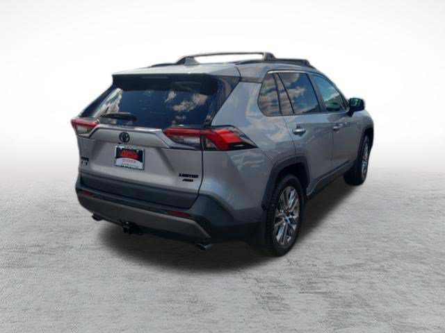 Used 2020 Toyota RAV4 Limited w/ Limited Grade Weather Package AWD/4WD image 7