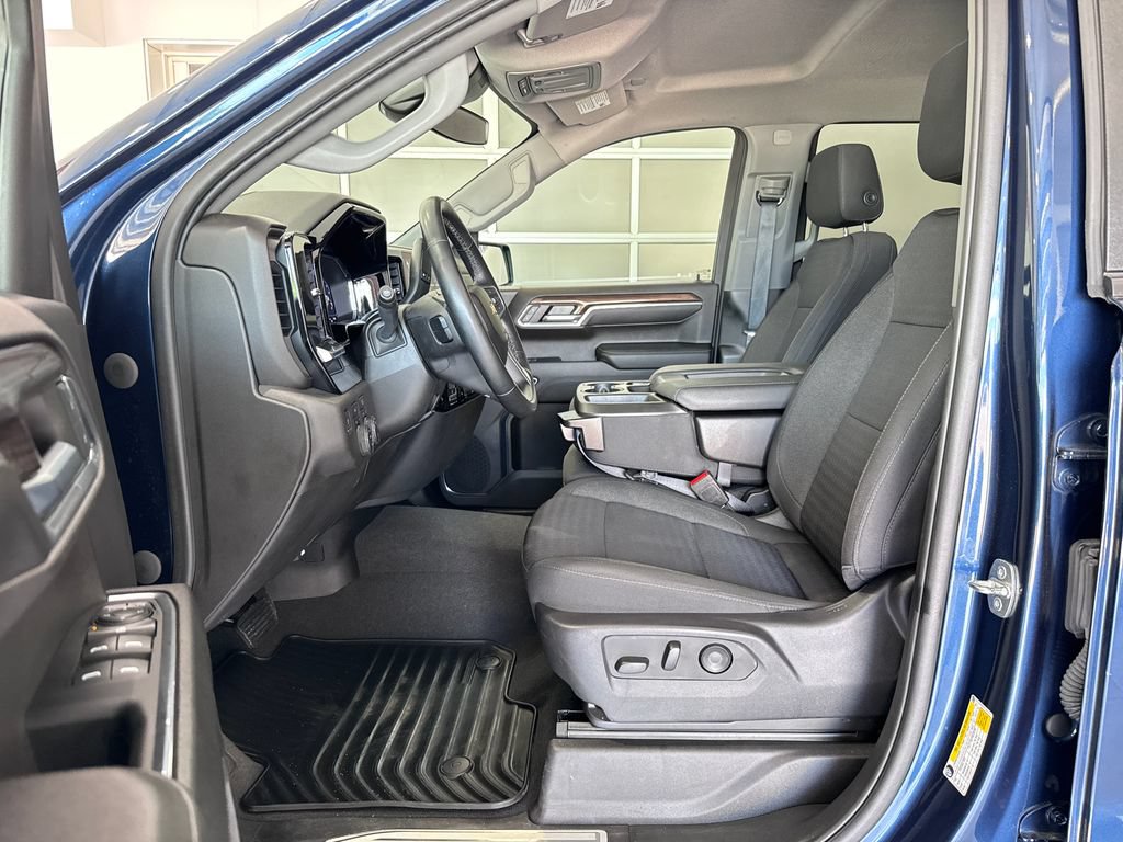 Certified 2023 Chevrolet Silverado 1500 LT AWD/4WD image 11