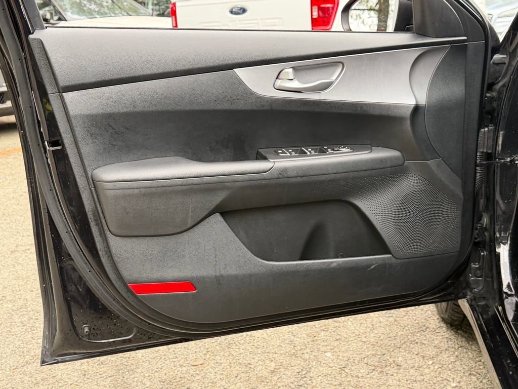 Used 2022 Kia Forte Sedan FWD image 13