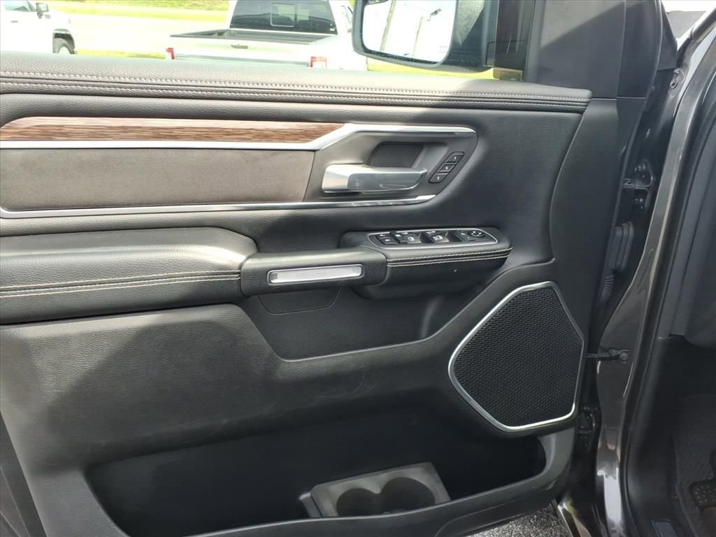 Used 2020 RAM 1500 Laramie image 18