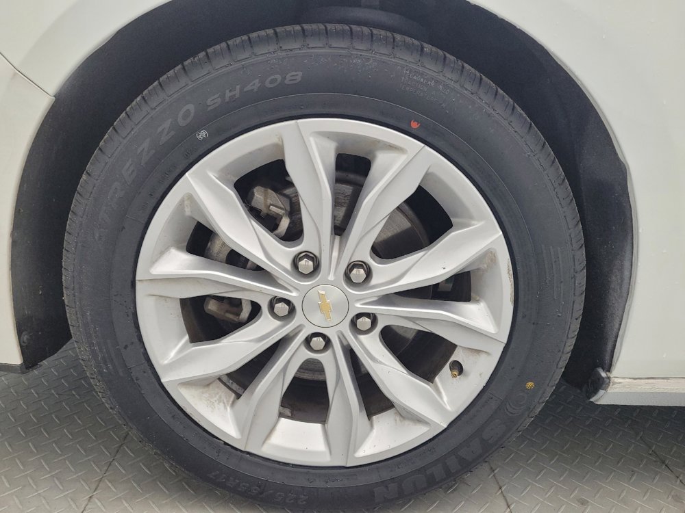 Used 2023 Chevrolet Malibu LT FWD image 31