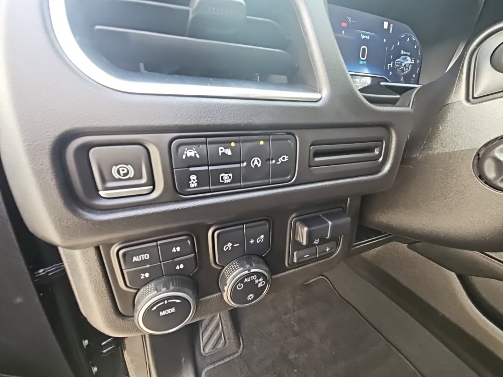 Used 2022 Chevrolet Tahoe RST w/ Luxury Package image 29