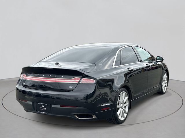 Used 2013 Lincoln MKZ image 3
