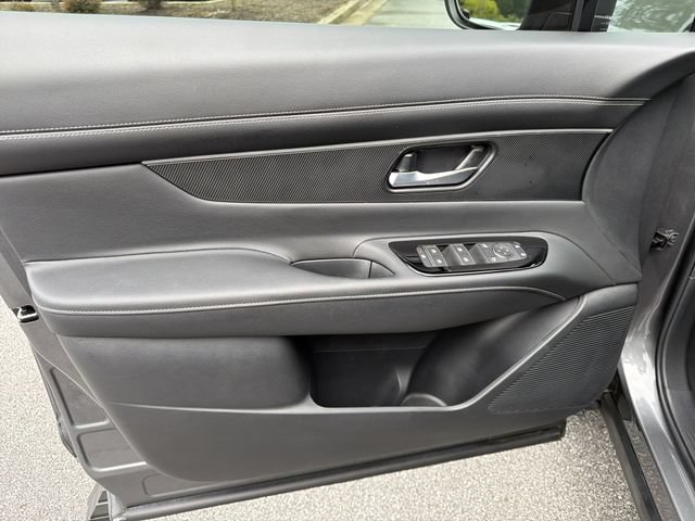 Certified 2025 Nissan Murano SV AWD/4WD image 12