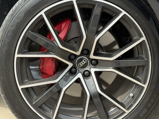 Used 2023 Audi Q8 Premium Plus AWD/4WD image 11