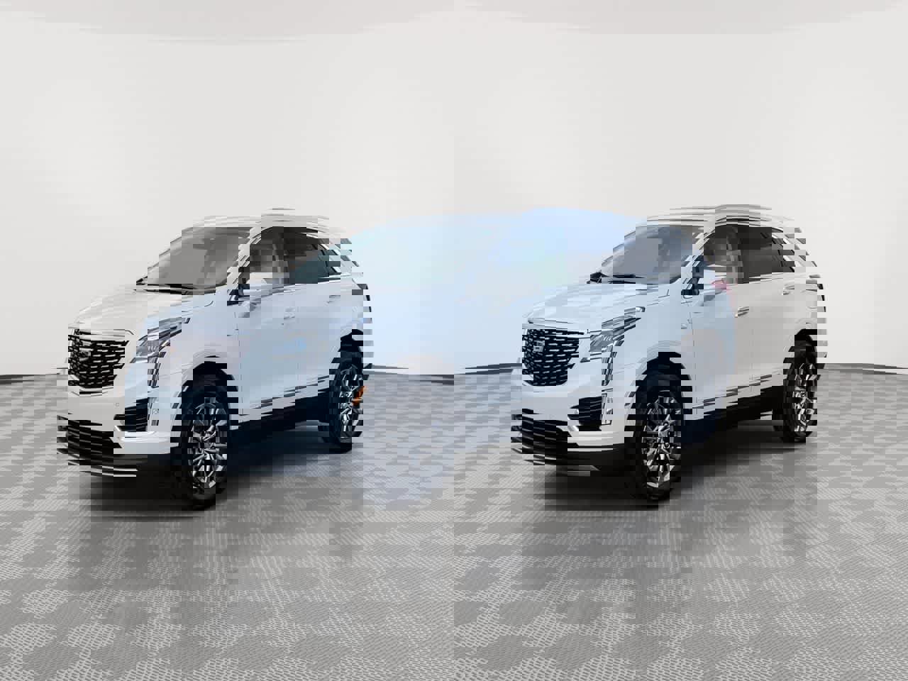 Certified 2023 Cadillac XT5 Premium Luxury w/ LPO, Floor Liner Package image 4