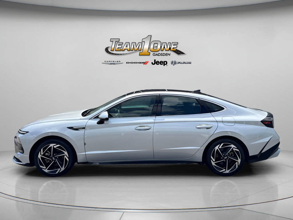 Used 2024 Hyundai Sonata SEL w/ Convenience Package FWD image 5