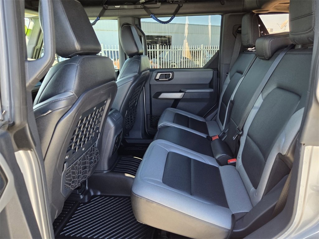 Used 2021 Ford Bronco Black Diamond image 14