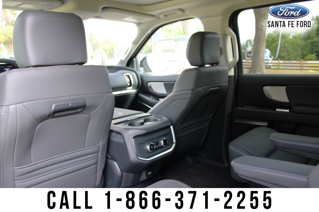 New 2025 Ford Expedition Active image 40