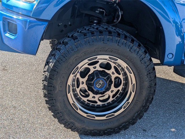 Used 2015 Ford F150 Lariat w/ Equipment Group 502A Luxury image 4