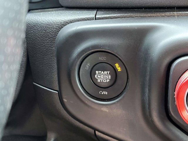 Certified 2021 Jeep Gladiator Mojave AWD/4WD image 32
