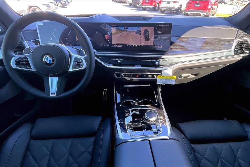 New 2026 BMW X7 xDrive40i w/ M Sport Package AWD/4WD image 4
