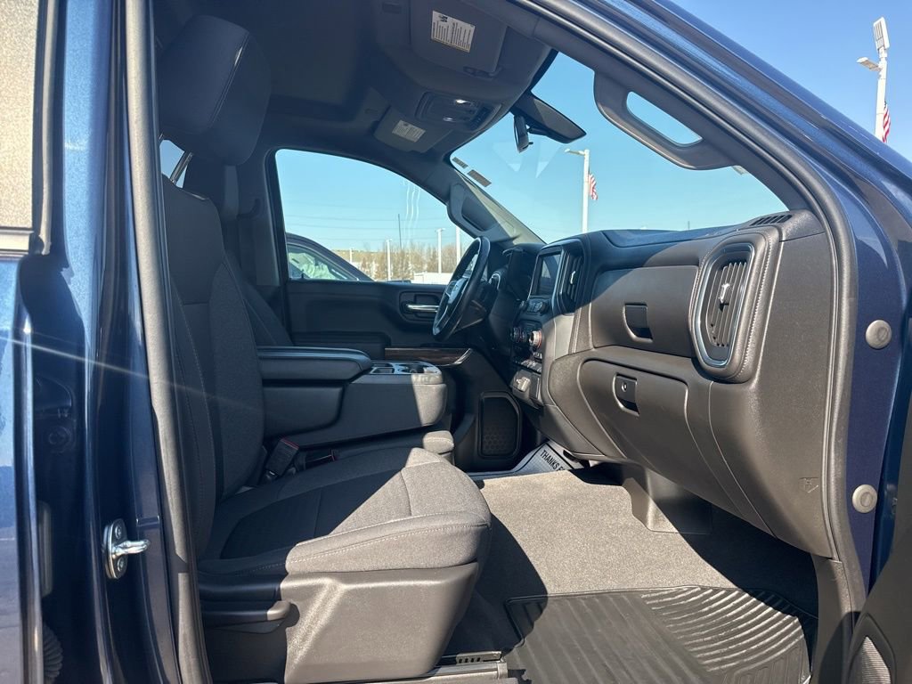 Used 2022 Chevrolet Silverado 1500 LT image 40