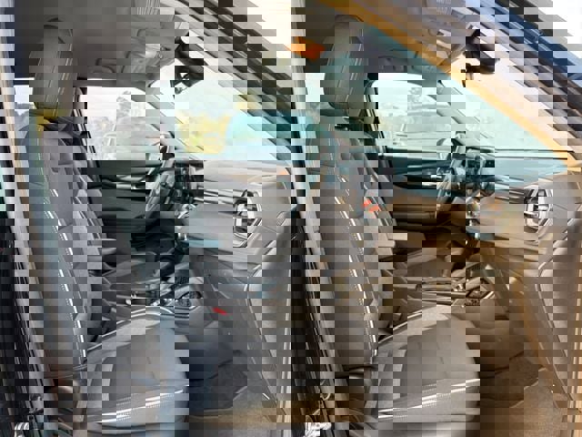 Used 2024 Chevrolet TrailBlazer LT FWD image 17