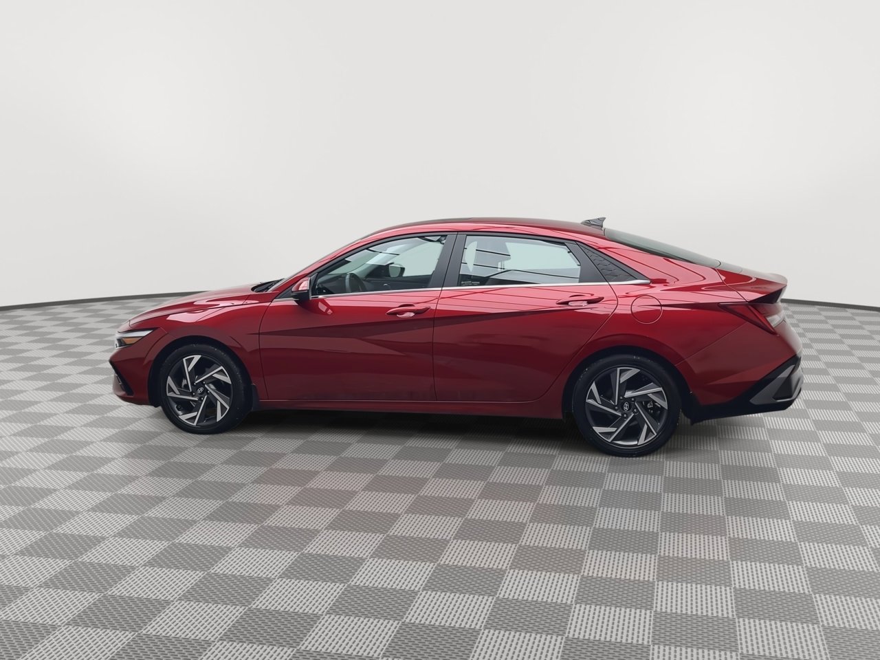 Used 2024 Hyundai Elantra Limited image 34