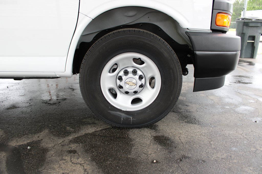 Used 2025 Chevrolet Express 2500 Extended w/ Driver Convenience Package RWD image 37