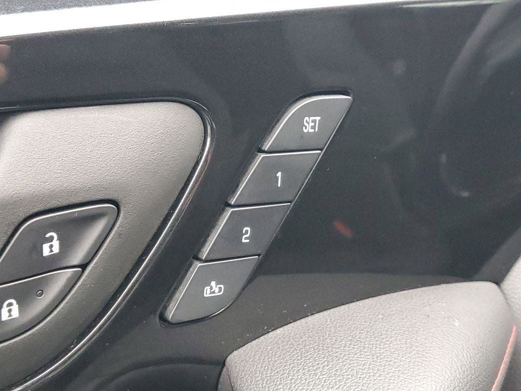 Certified 2023 Chevrolet Blazer RS w/ Driver Confidence II Package image 24