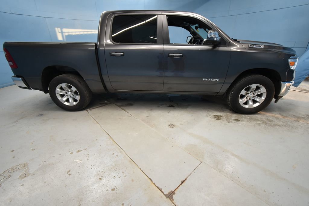 Used 2024 RAM 1500 Laramie AWD/4WD image 37