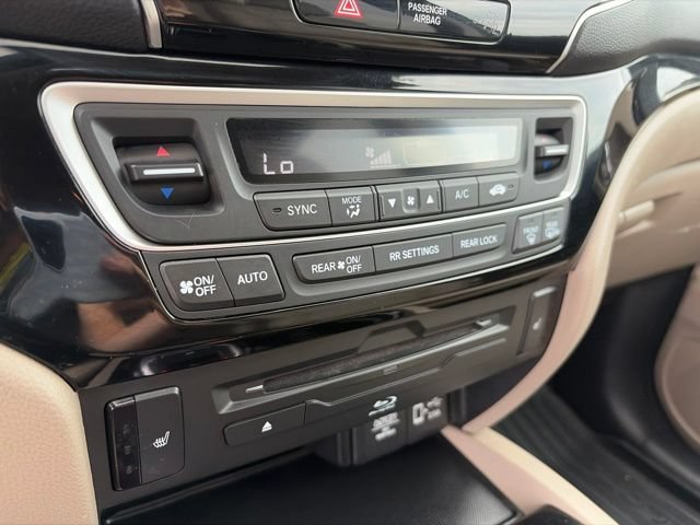 Used 2020 Honda Pilot Touring image 26