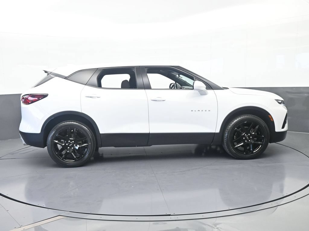 Used 2022 Chevrolet Blazer LT FWD image 7