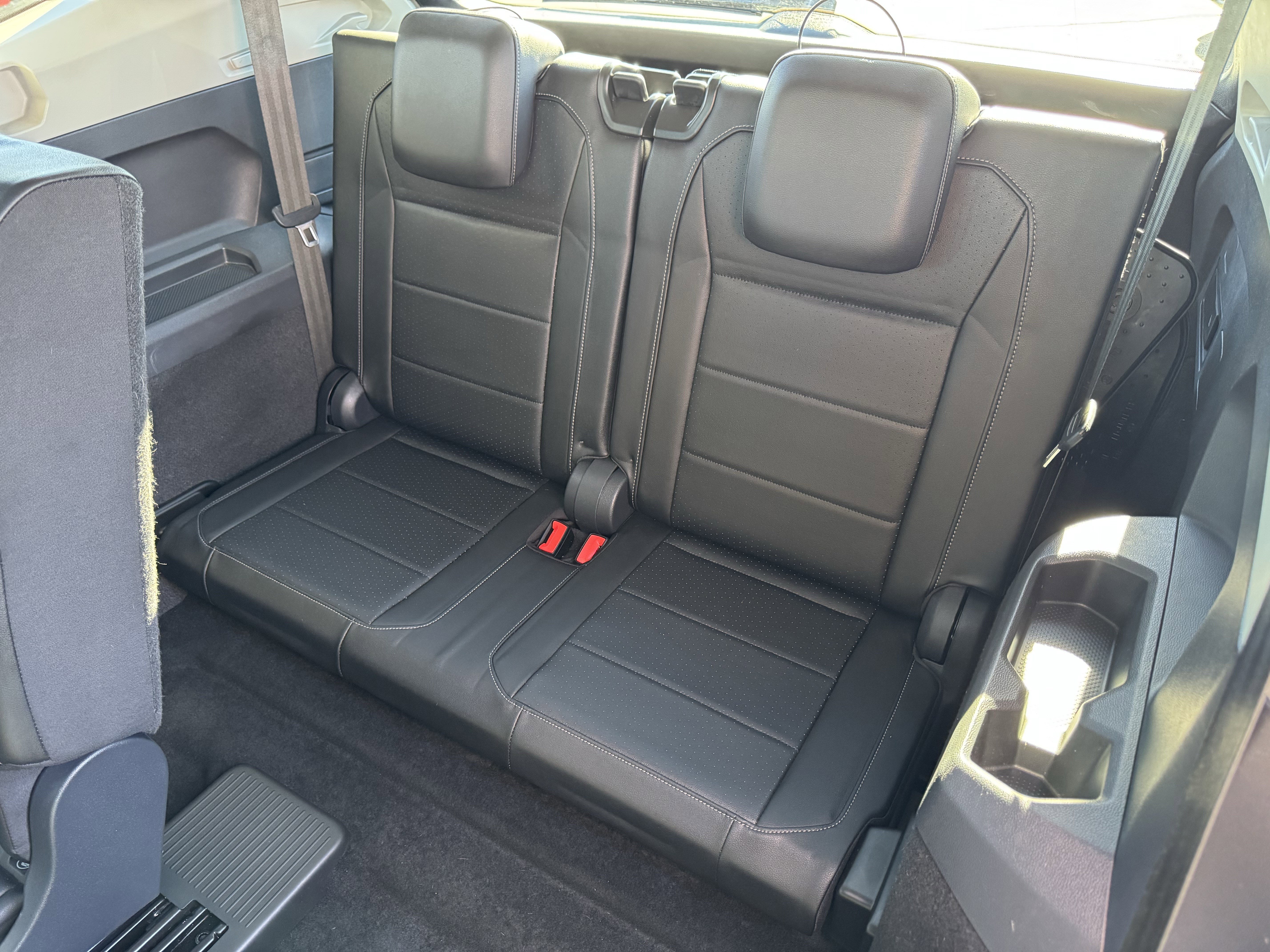 Certified 2019 Volkswagen Tiguan SE w/ Panoramic Sunroof Package image 36