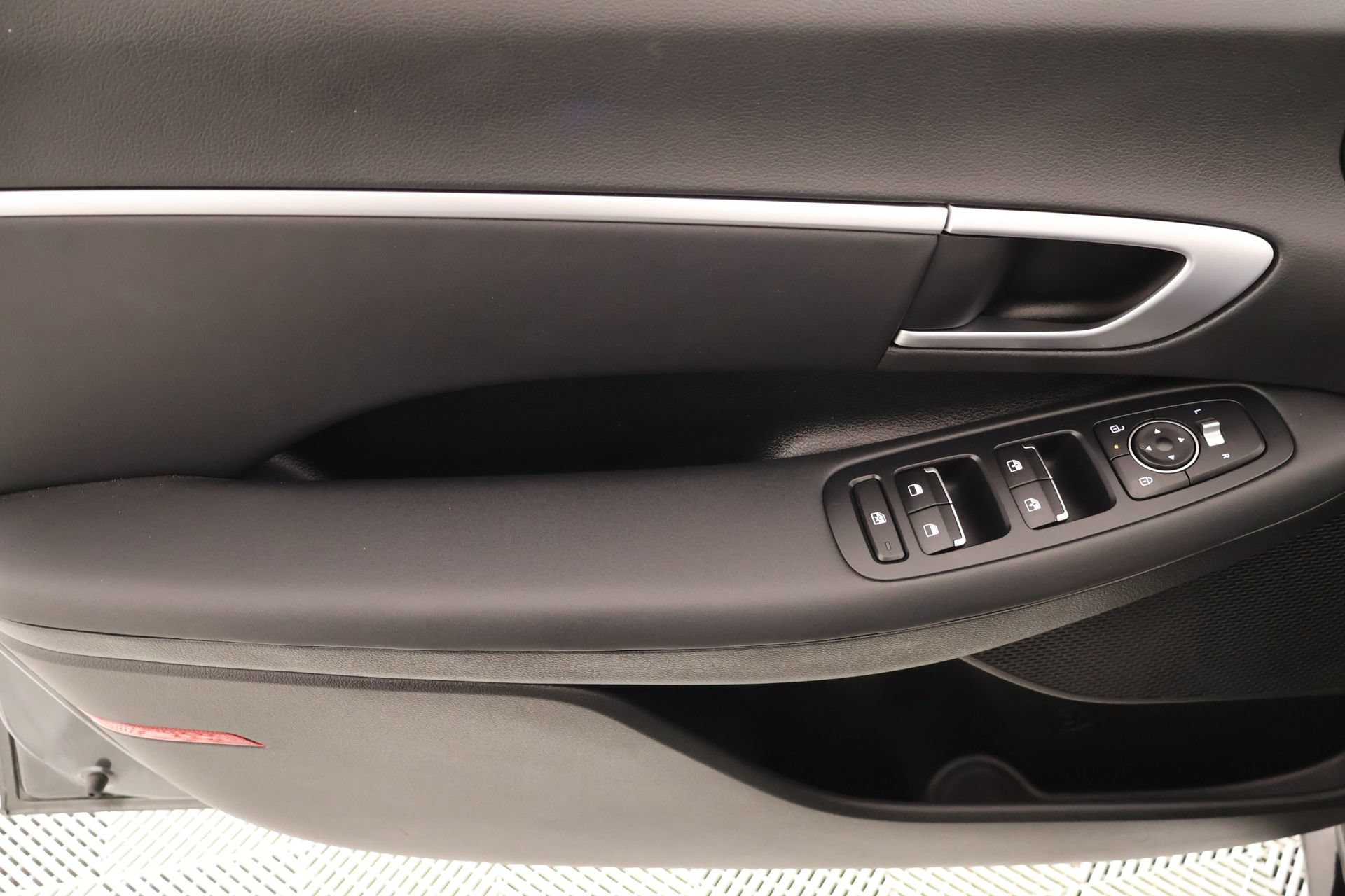 Certified 2026 Hyundai Sonata SEL FWD image 14
