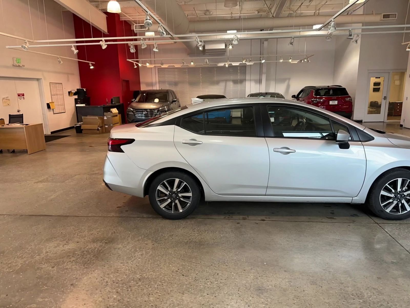 Used 2025 Nissan Versa SV image 15