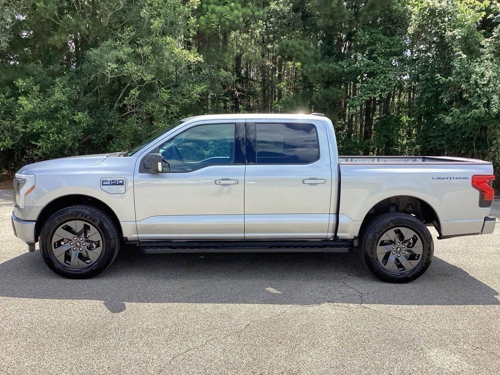 New 2025 Ford F150 Lightning Flash image 6