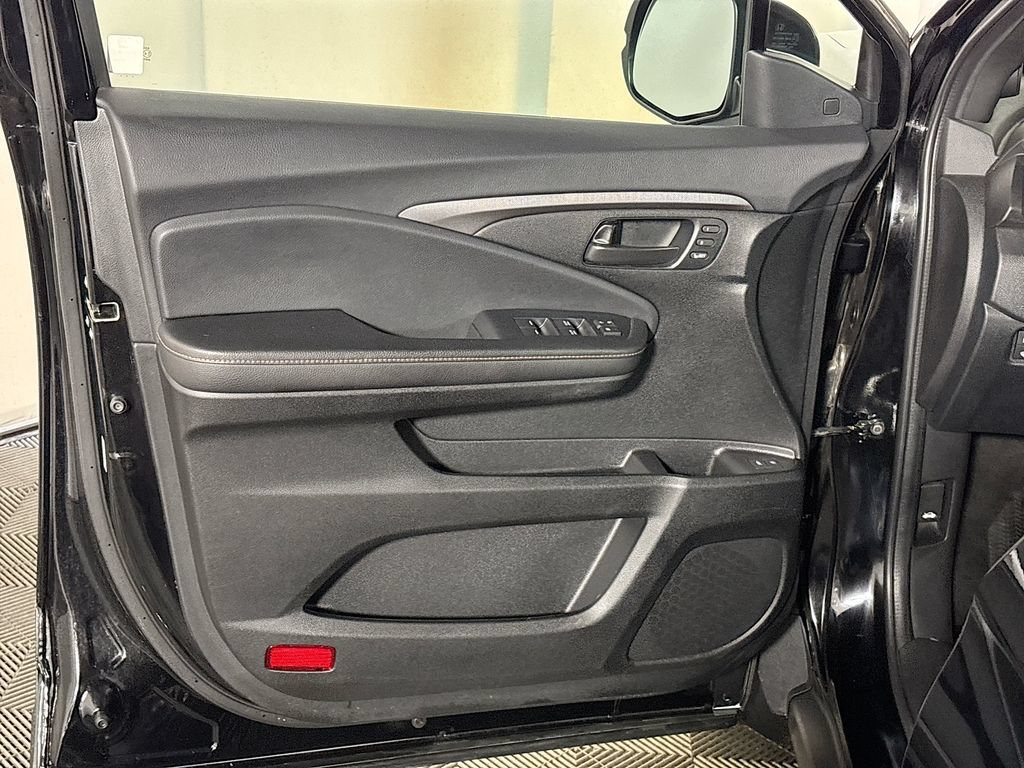 Used 2022 Honda Passport TrailSport image 10